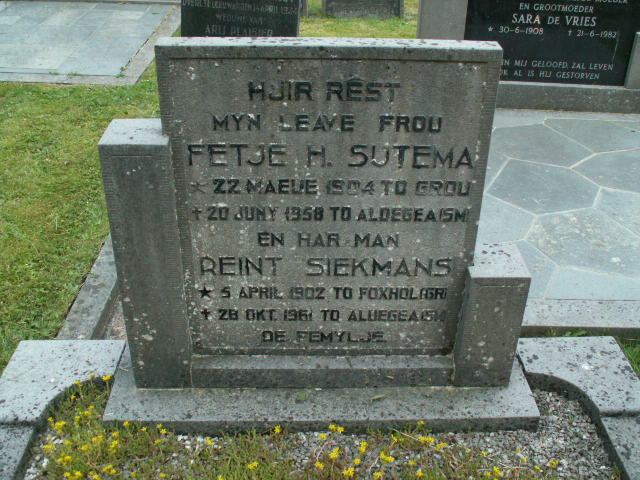 Grafsteen Fetje Sytema